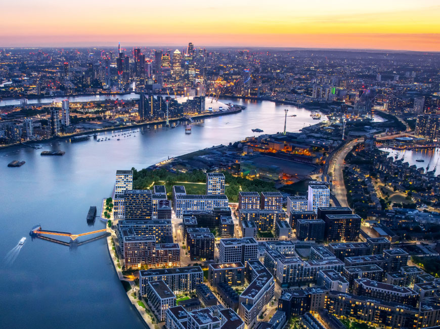 Riverscape at Royal Wharf London skyline